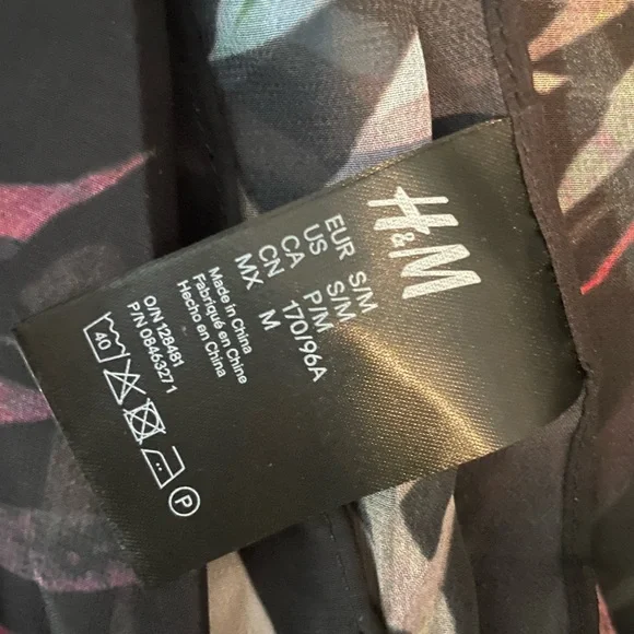 H&M Multicolor Patterned Scarf - Picture 3 of 3